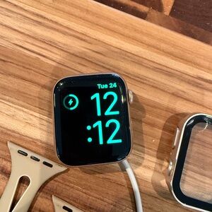 Apple Watch SE  44mm factory reset .